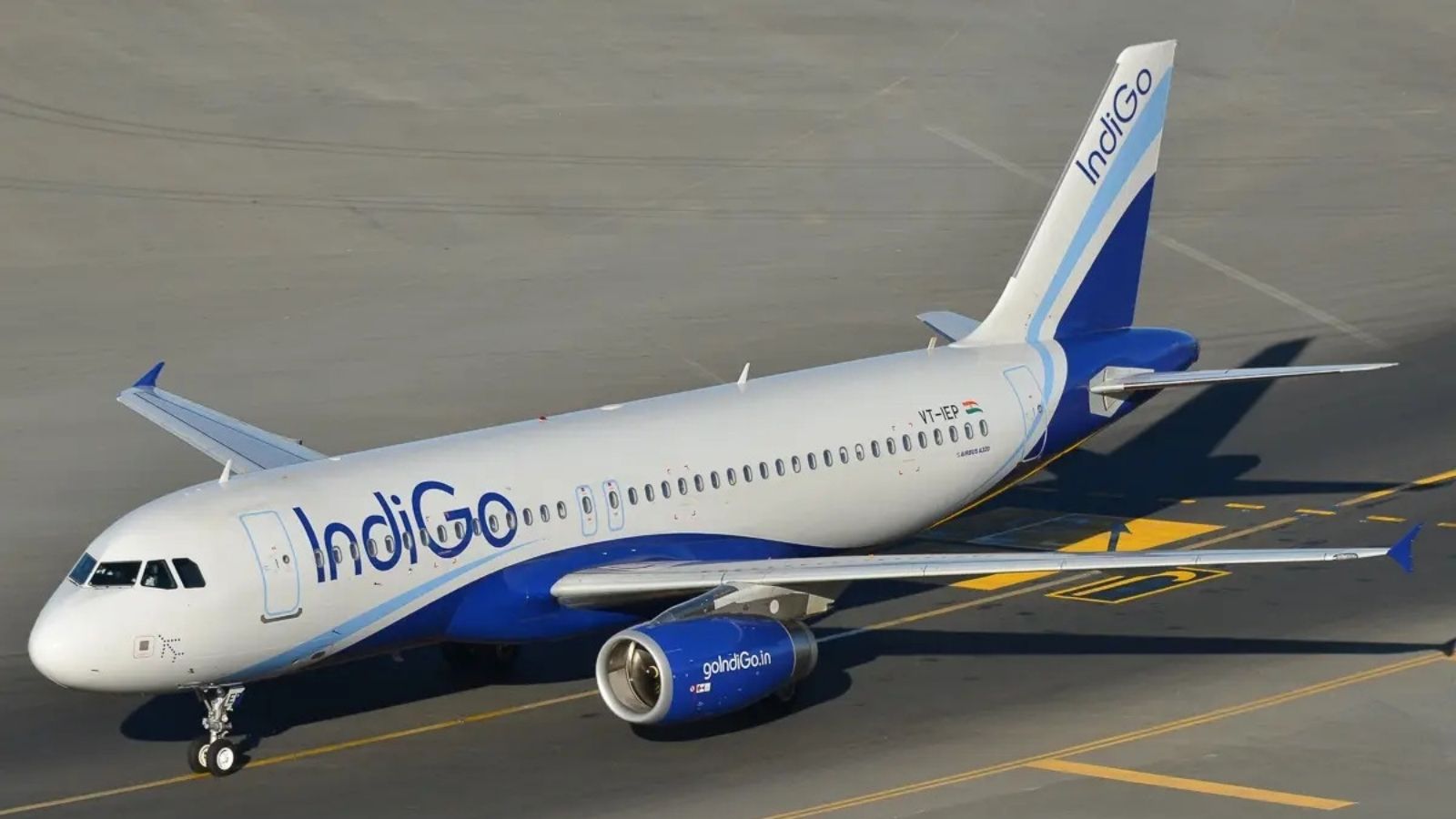 Government orders 10% cut in IndiGo flights as operational chaos deepens